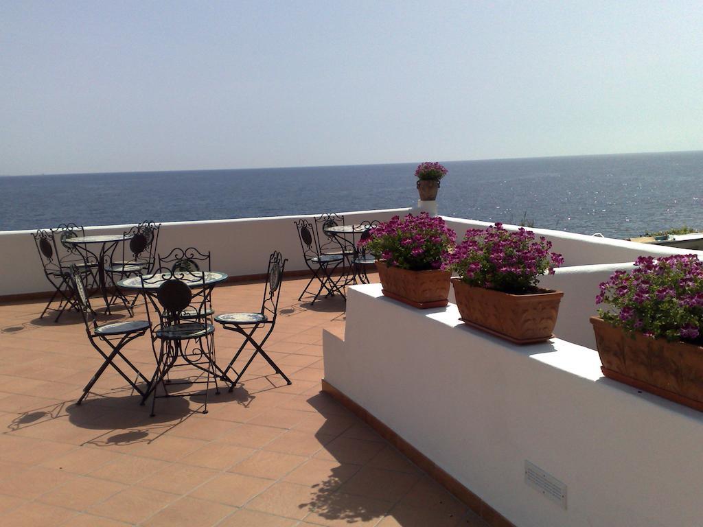 Hotel Punta Barone Santa Marina Salina Exterior foto