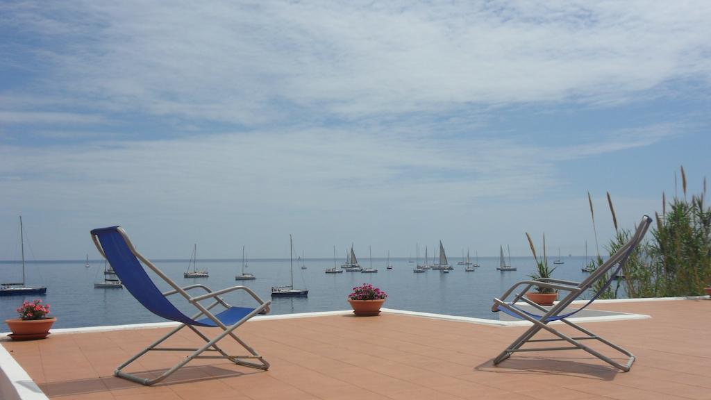 Hotel Punta Barone Santa Marina Salina Exterior foto